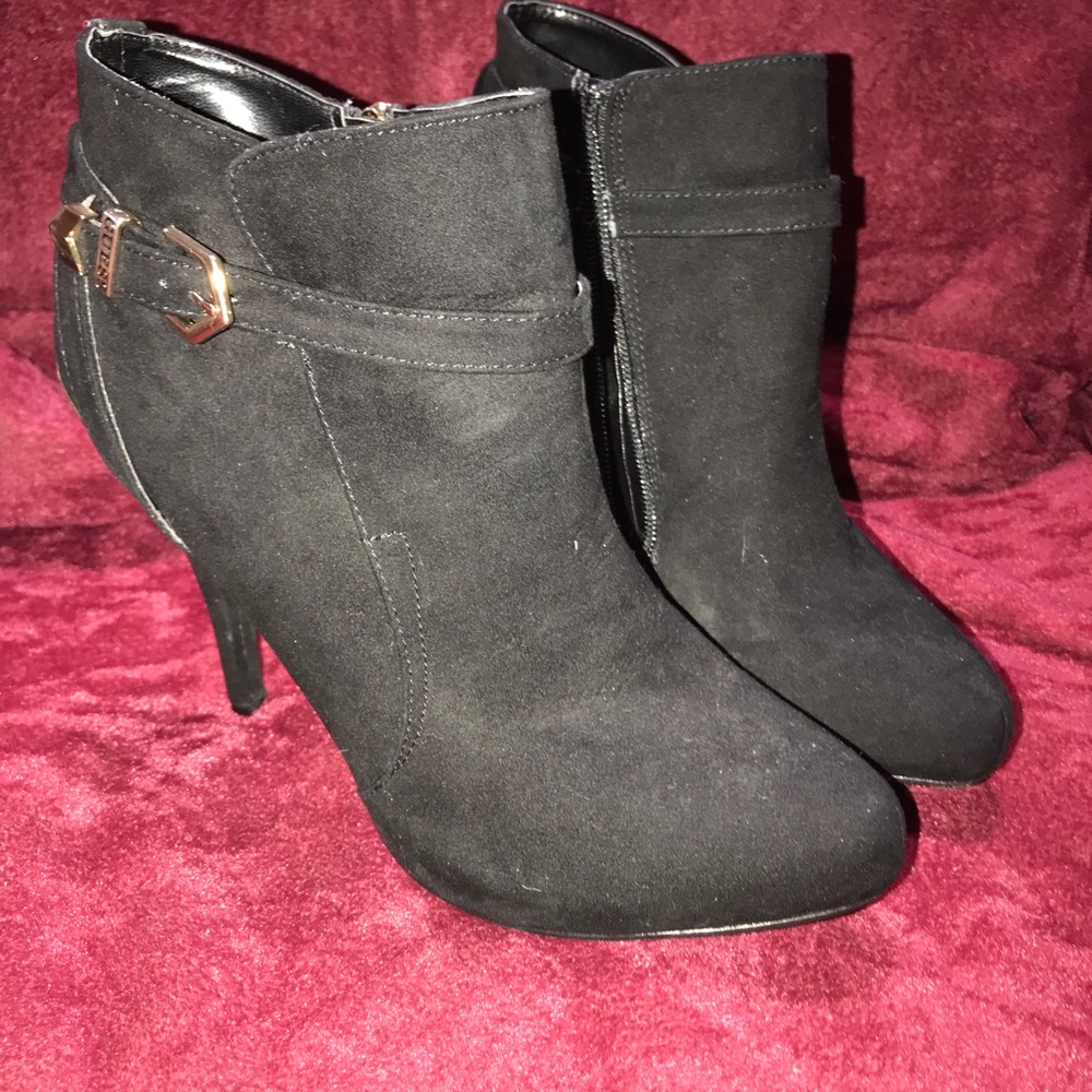 Guess suede booties - brand new!
